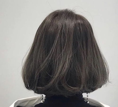 告別羊毛卷，擁抱“奶茶發” 2023年最洋氣的發型潮流